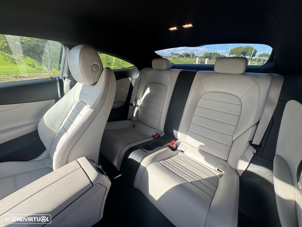 Mercedes-Benz C 220 d 9G-TRONIC AMG Line - 9