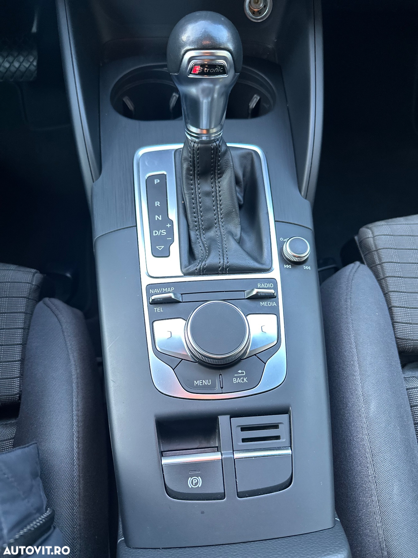 Audi A3 1.6 TDI Sportback S tronic design - 9