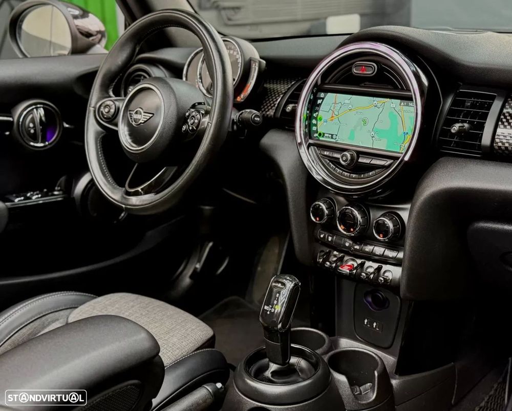 MINI Cabrio Cooper SD Auto - 29