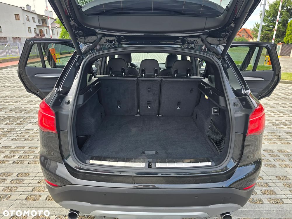 BMW X1 xDrive25i Sport Line sport - 3
