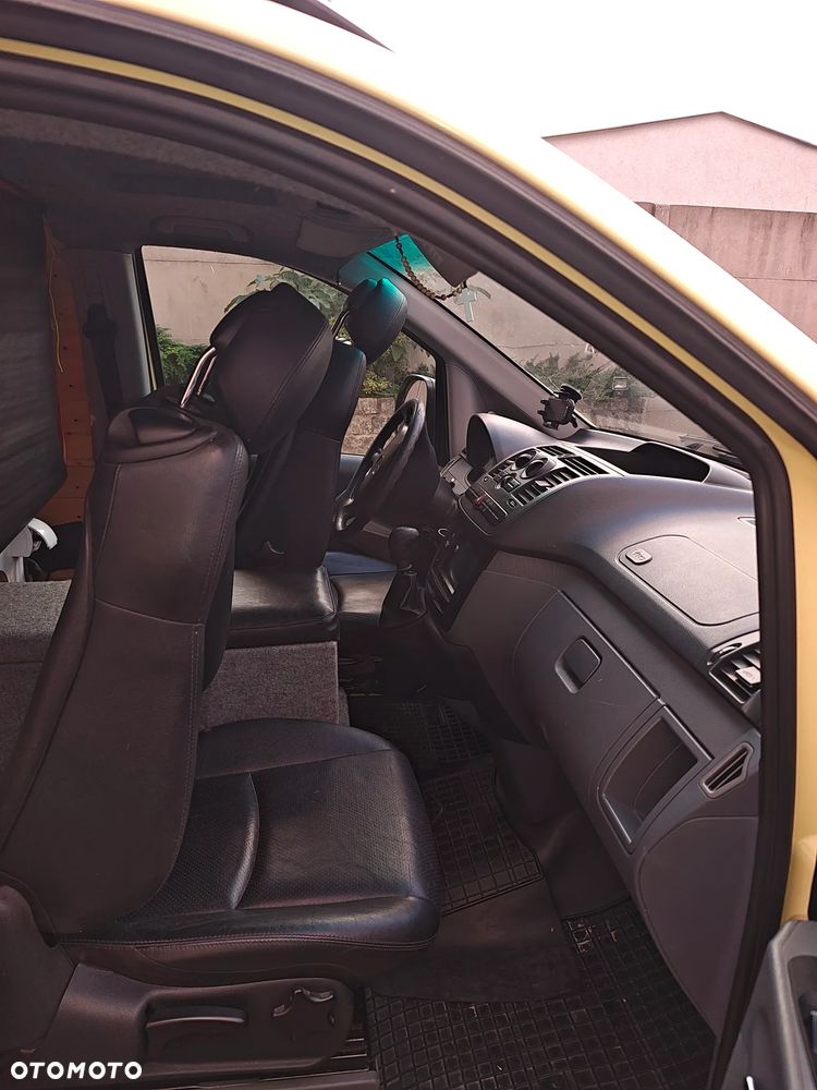 Mercedes-Benz Vito - 13