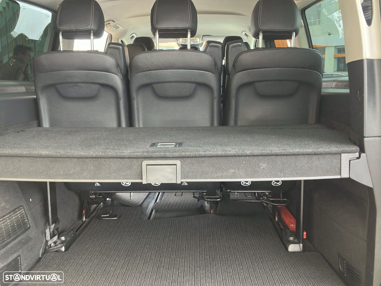 Mercedes-Benz V 300 d Avantgarde - 24