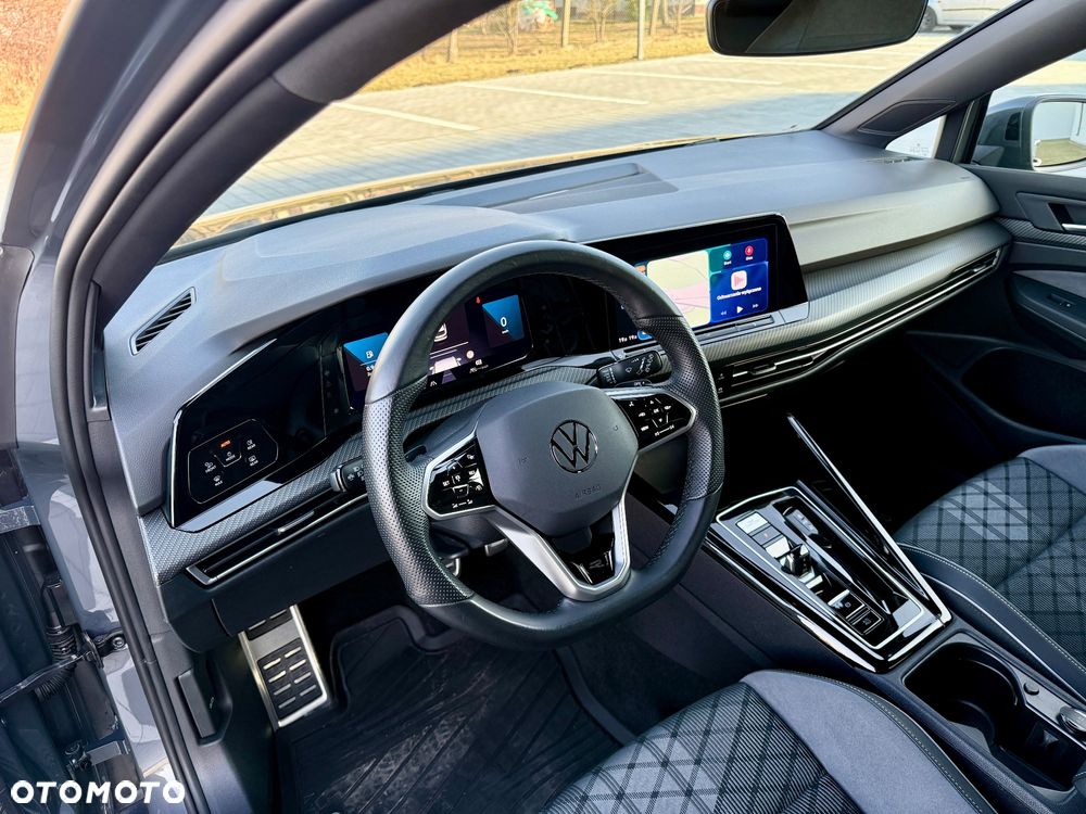 Volkswagen Golf - 17