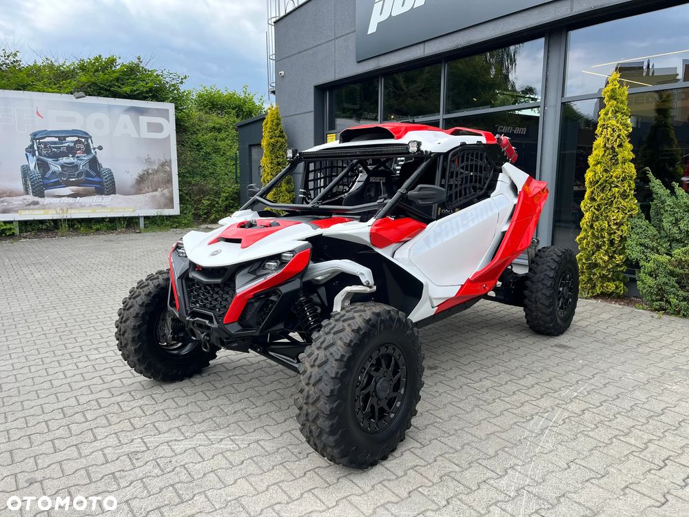 Can-Am Maverick - 4