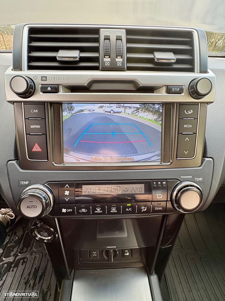 Toyota Land Cruiser 2.8 D-4D Auto - 11