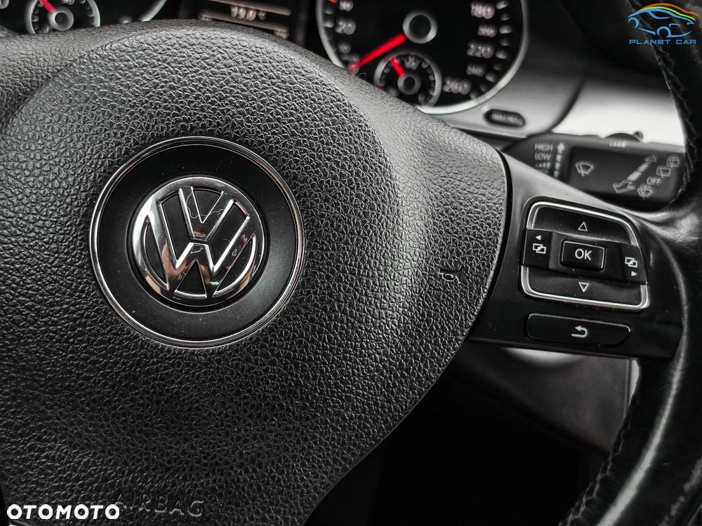 Volkswagen Passat 2.0 TDI 4Motion BlueMotion Technol Trendline - 27
