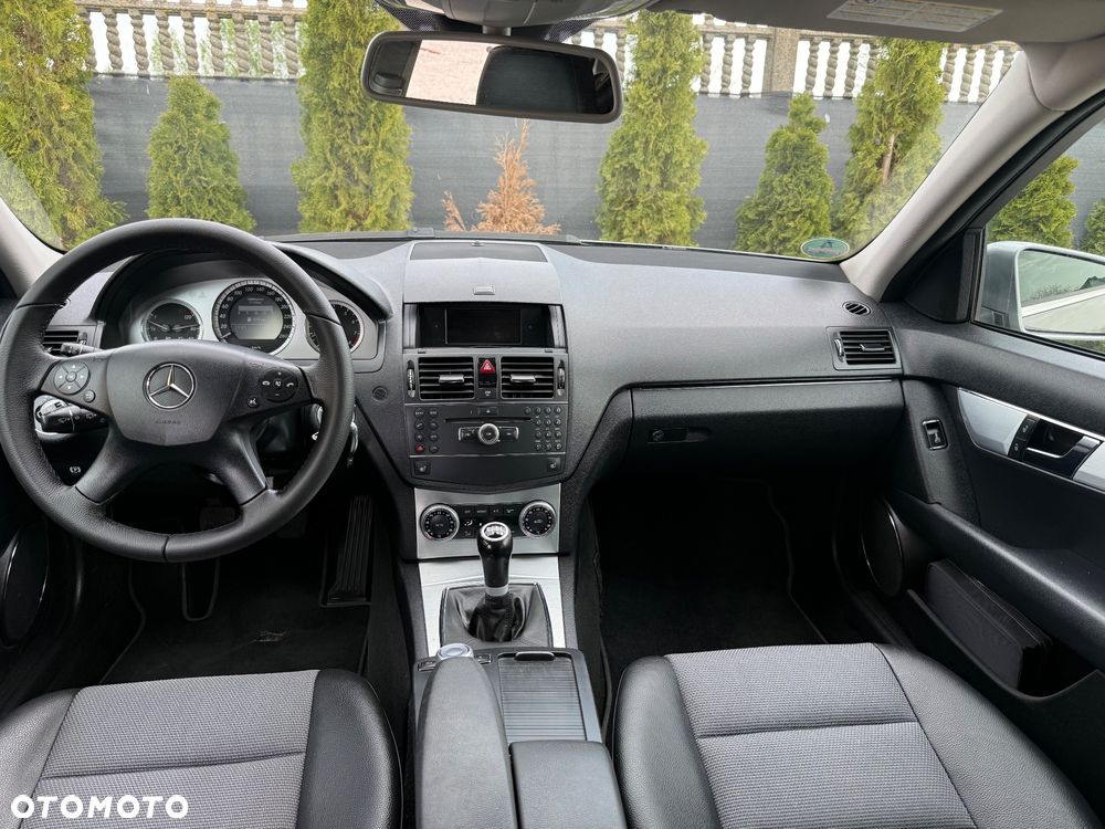 Mercedes-Benz Klasa C 180 Kompressor BlueEFFICIENCY - 16