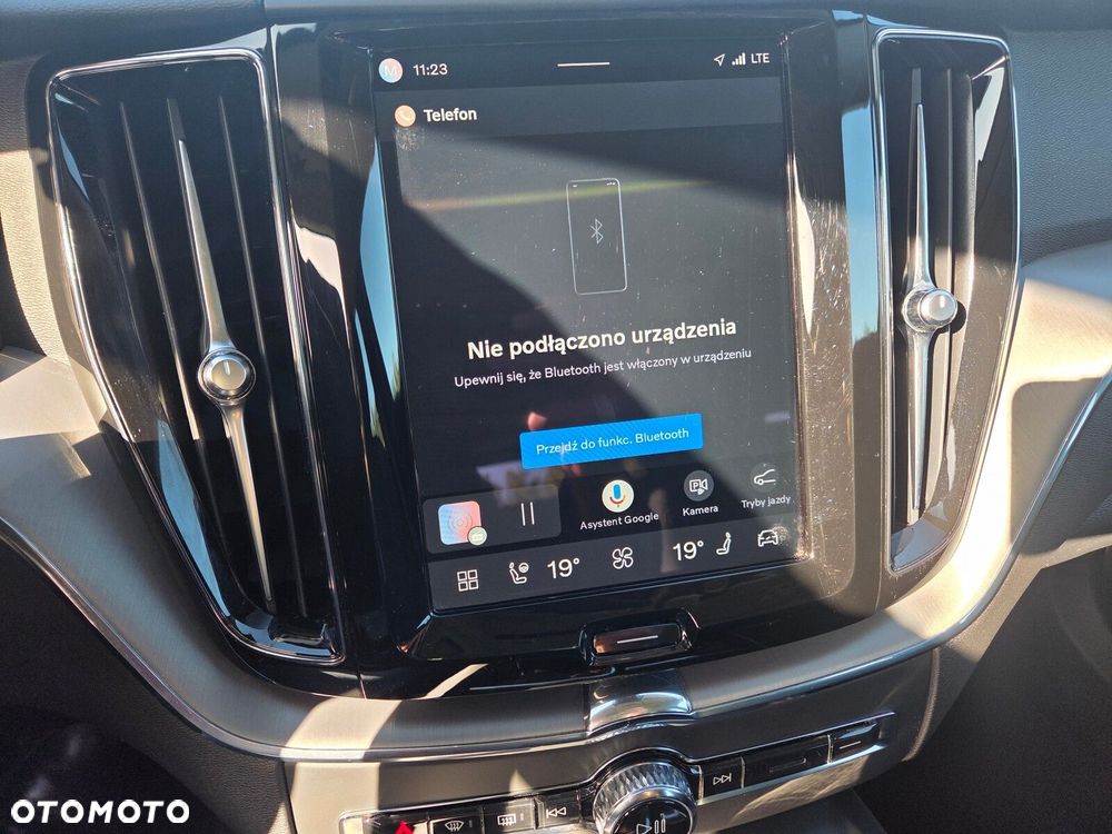 Volvo XC 60 - 30