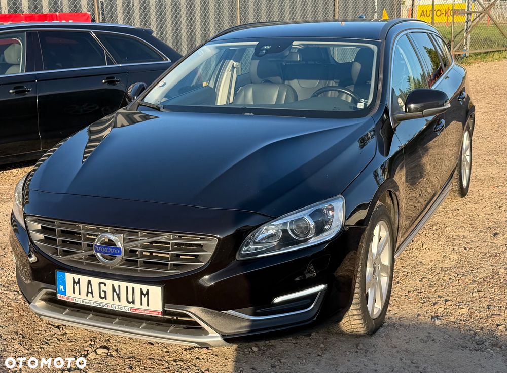 Volvo V60 D4 Drive-E Momentum - 33