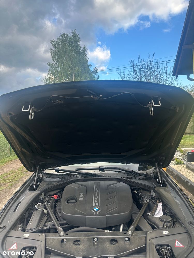 BMW Seria 5 520d xDrive - 9