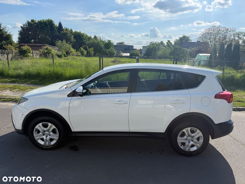Toyota RAV4 2.0 D-4D Premium 4x2 - 2