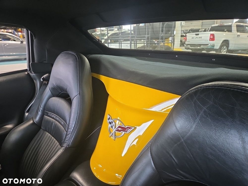 Chevrolet Corvette Convertible 5.7 - 10