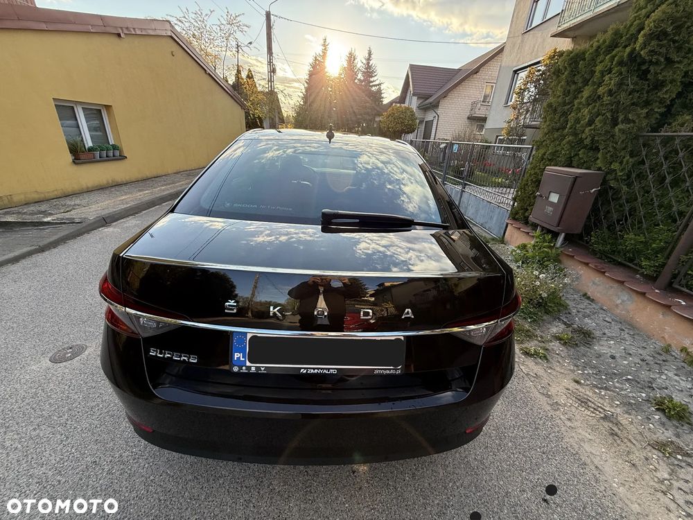 Skoda Superb 2.0 TSI L&K DSG - 5