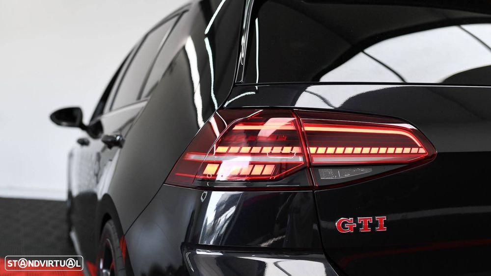 VW Golf GTI TCR 2.0 TSI OPF DSG - 19