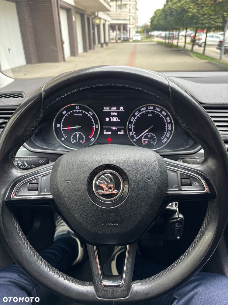 Skoda Superb 1.6 TDI GreenLine - 9