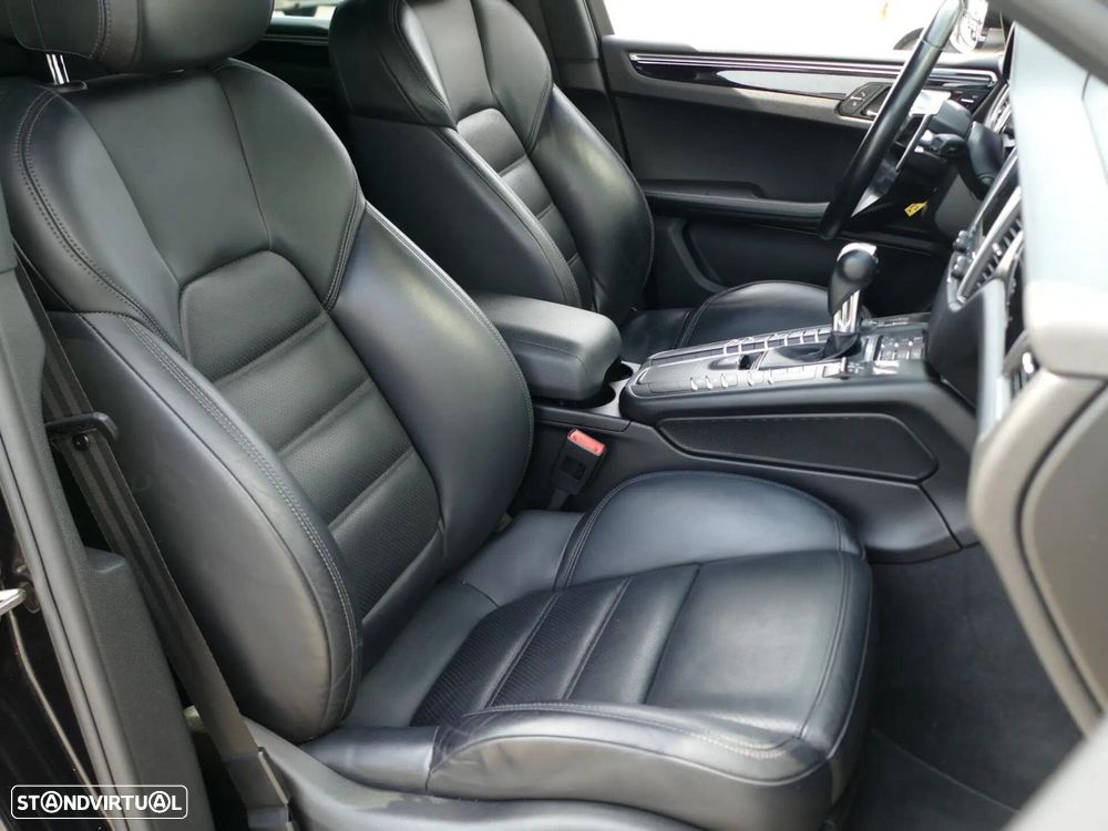 Porsche Macan S - 33