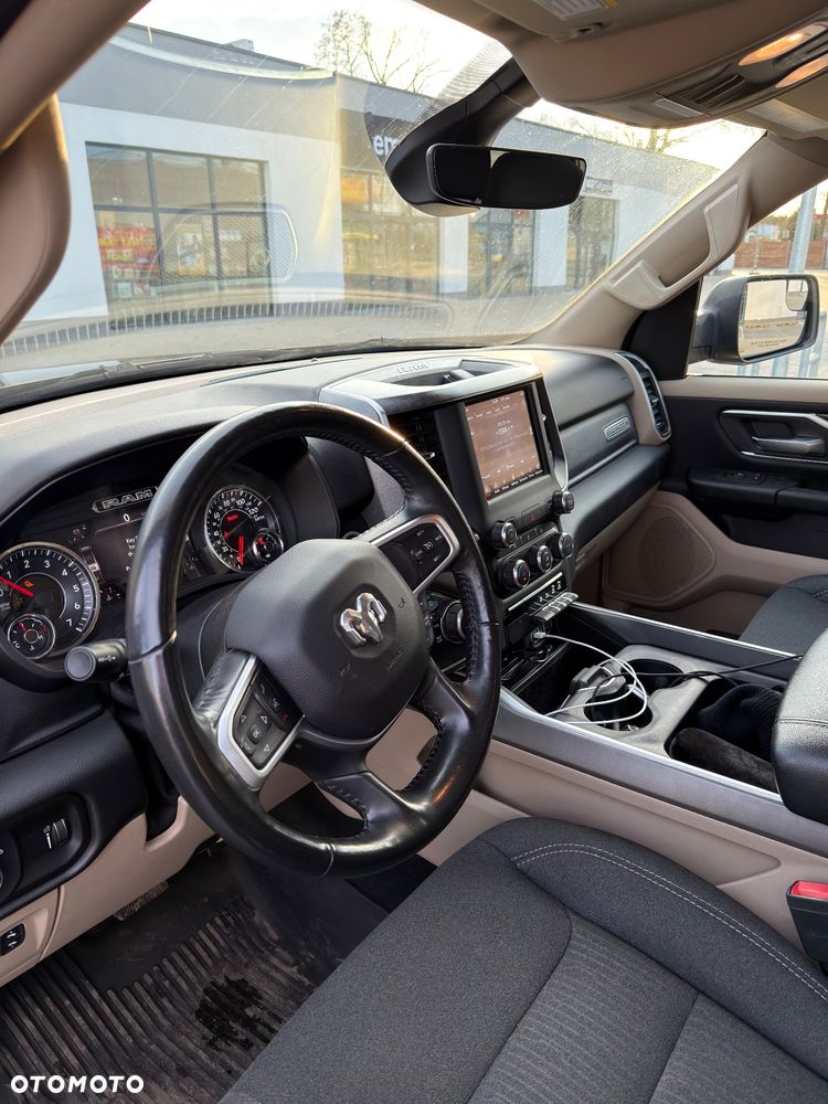 RAM 1500 Crew Cab Shortbed Bighorn - 15