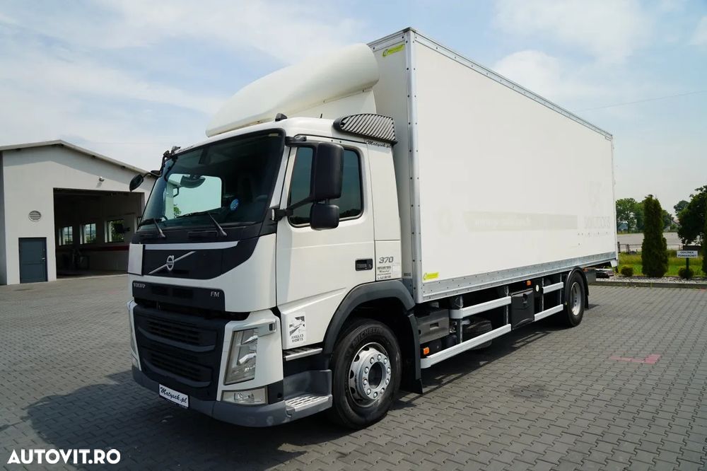 Volvo FM 370 / 7.8 M CONTAINER / 4x2 / I-SHIFT / AUTOSTRADĂ / EURO 6 - 6