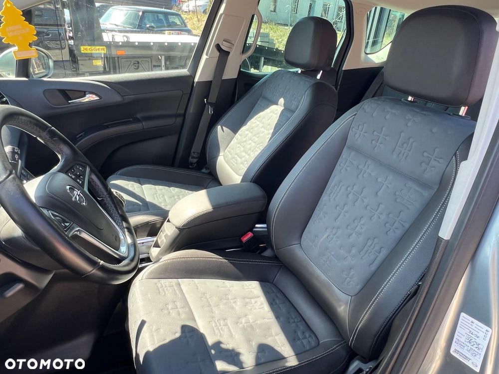 Opel Meriva 1.4 T Cosmo S&S - 18