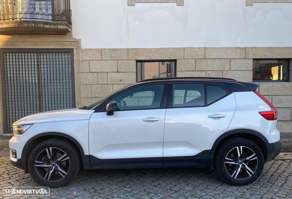 Volvo XC 40 2.0 D4 R-Design AWD - 2