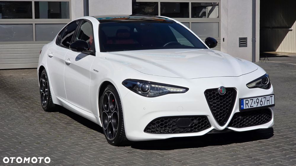 Alfa Romeo Giulia 2.0 Turbo 16V AT8 Veloce Ti - 1