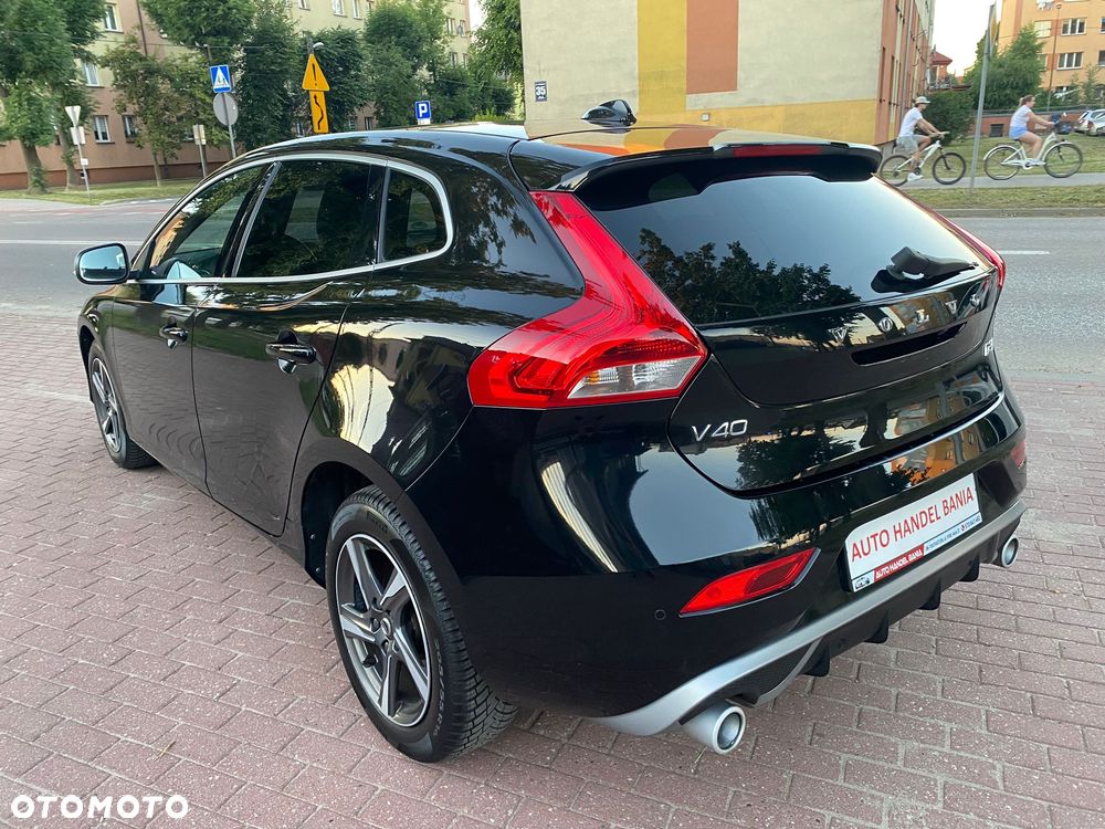Volvo V40 D3 Geartronic RDesign - 17
