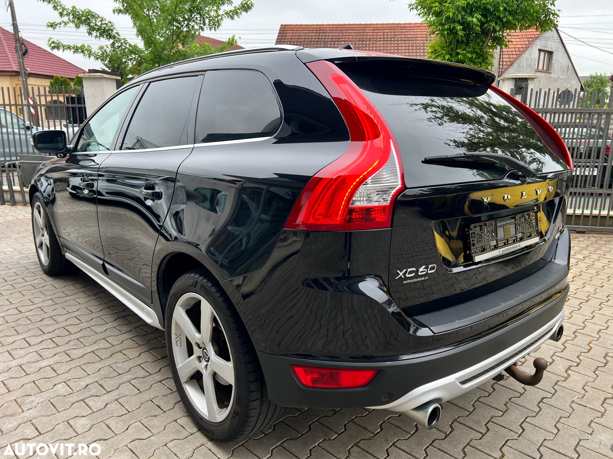 Volvo XC 60 D5 AWD Aut. RDesign - 2