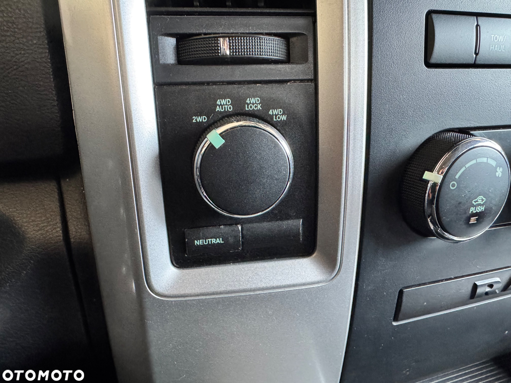 Dodge RAM 1500 5.7 4x4 - 14