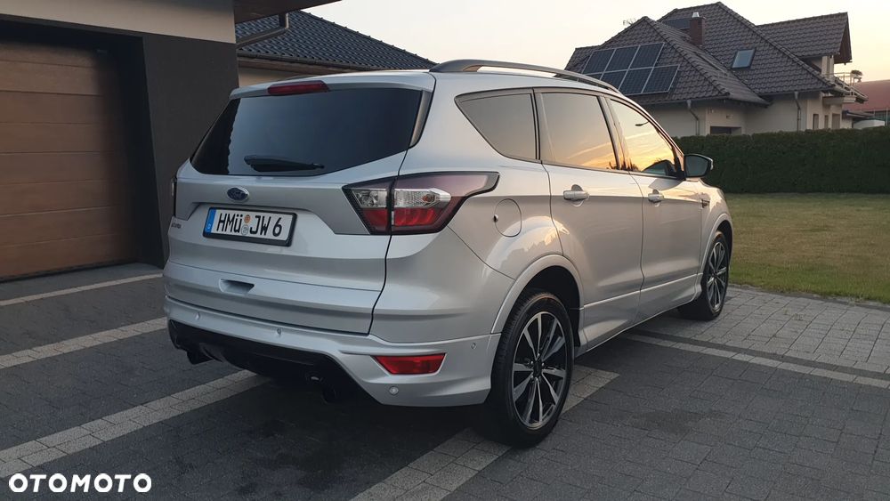 Ford Kuga 2.0 TDCi 2x4 ST-Line - 5