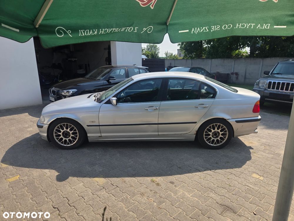 BMW Seria 3 325i Edition Sport - 9