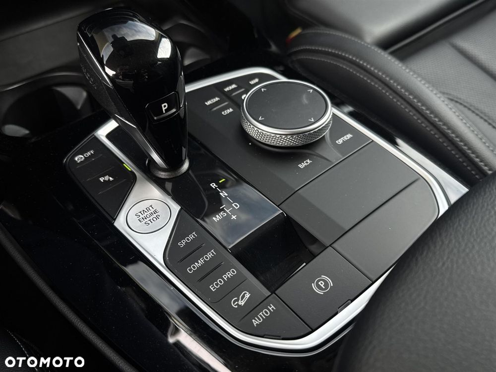 BMW X3 xDrive20d - 14