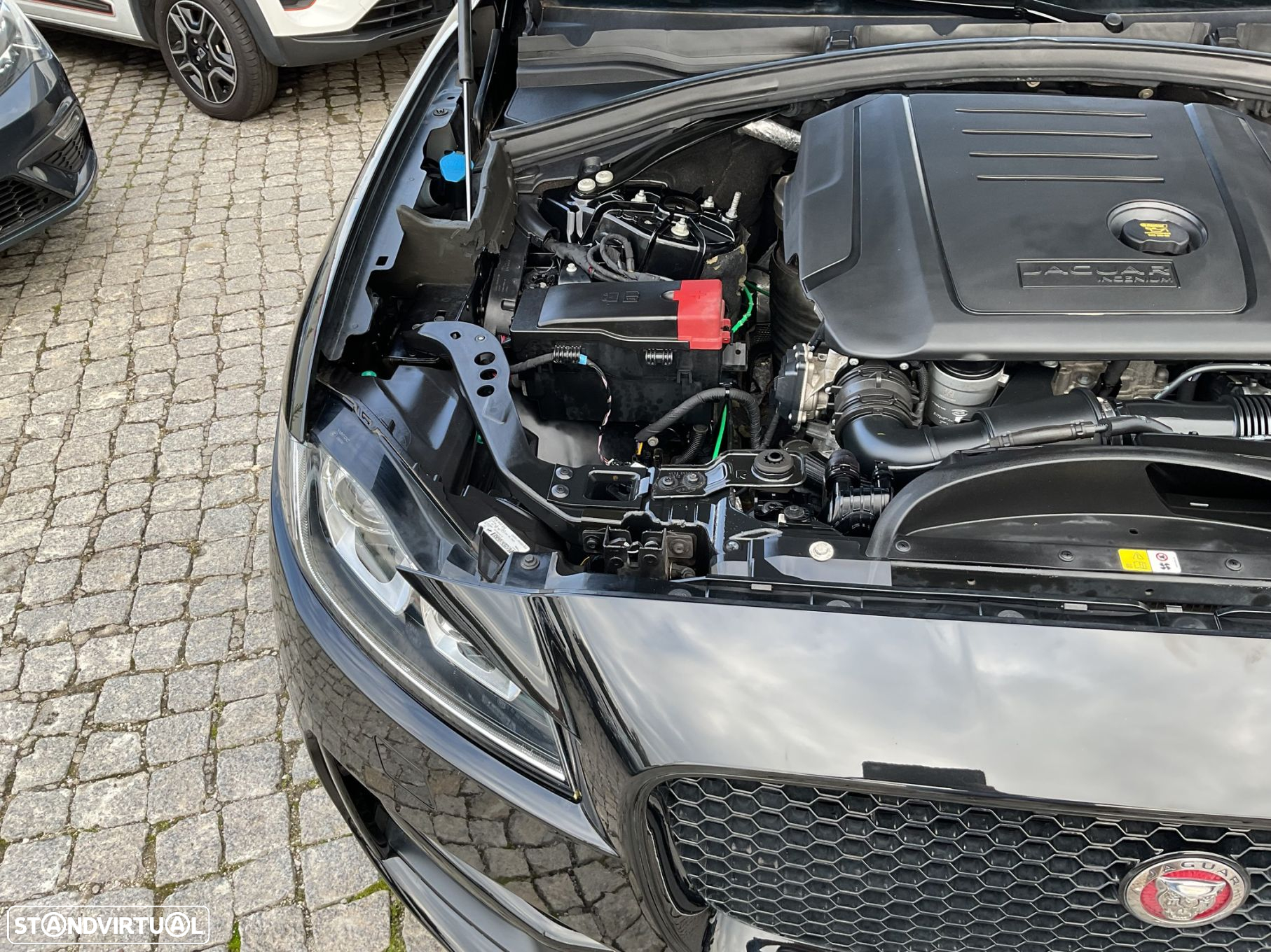 Jaguar F-Pace 2.0 i4D R-Sport AWD Aut. - 53