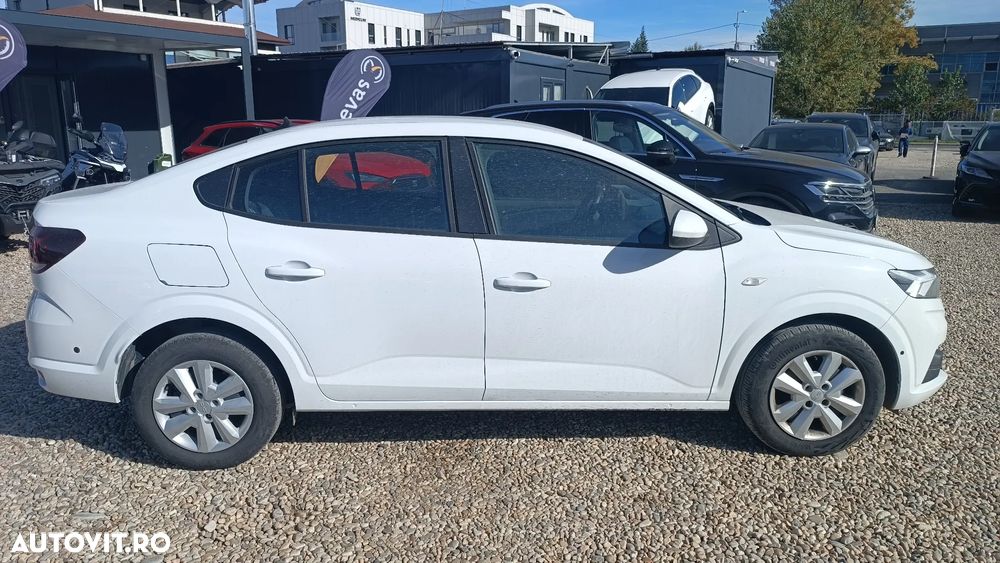 Dacia Logan TCe 90 MT6 Prestige - 4