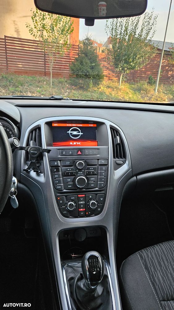 Opel Astra 1.4 Turbo ECOTEC Enjoy - 10