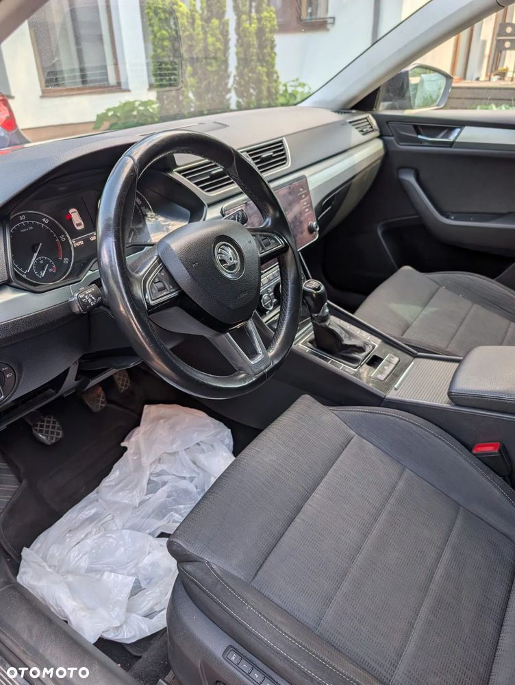 Skoda Superb 1.6 TDI Style - 4