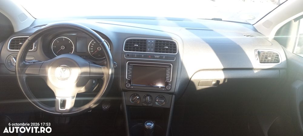 Volkswagen Polo - 6