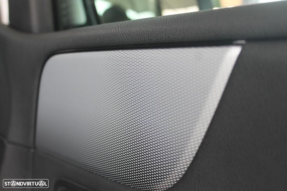 Mercedes-Benz B 250 e Style Plus - 32