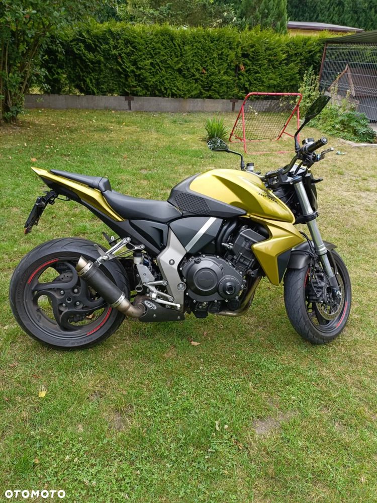 Honda CB - 1