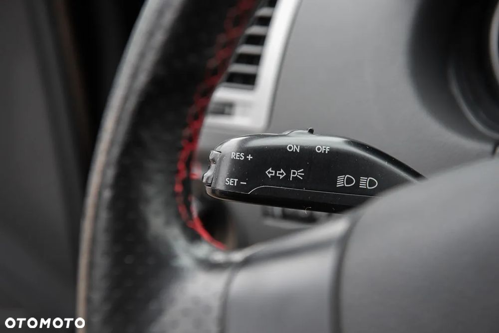 Volkswagen Polo 1.8 GTI - 21