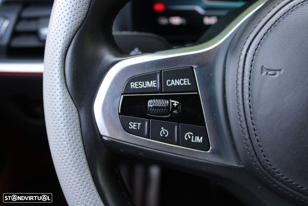 BMW i4 eDrive40 Pack Desportivo M - 23