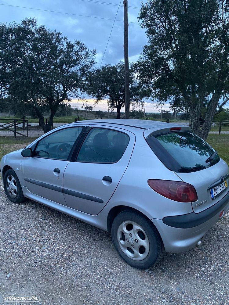 Peugeot 206 - 4