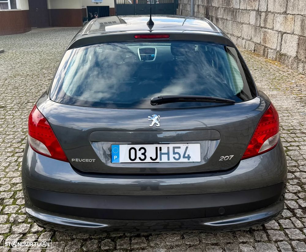 Peugeot 207 1.4 HDi Premium - 4