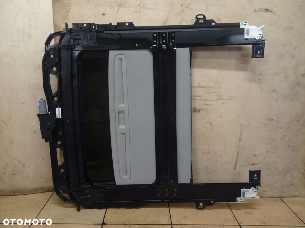 szyberdach astra v k hb 39061632 - 4