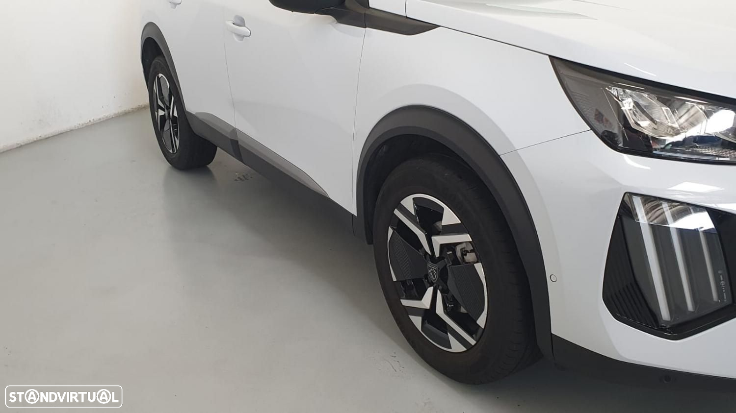 Peugeot 2008 1.2 PureTech Allure - 7