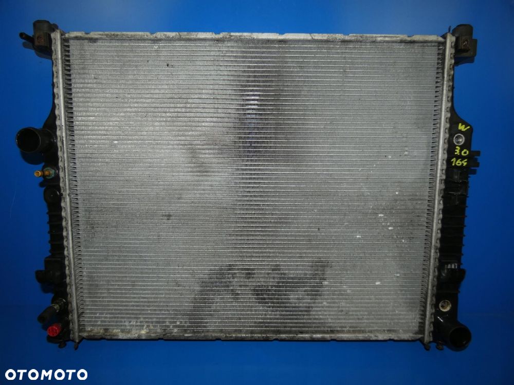 MERCEDES ML W164 3.0 CDI CHŁODNICA WODY AUTOMAT - 1