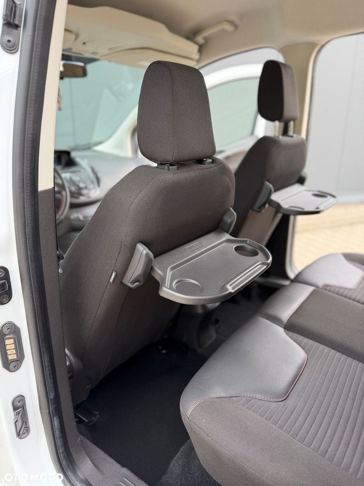 Ford Tourneo Courier 1.0 EcoBoost Titanium - 21