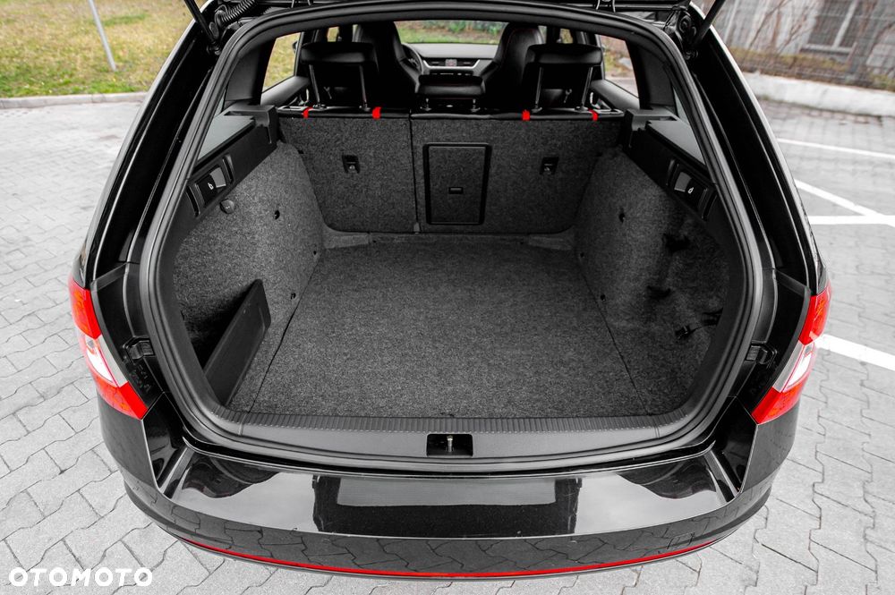 Skoda Octavia 2.0 TSI RS - 37