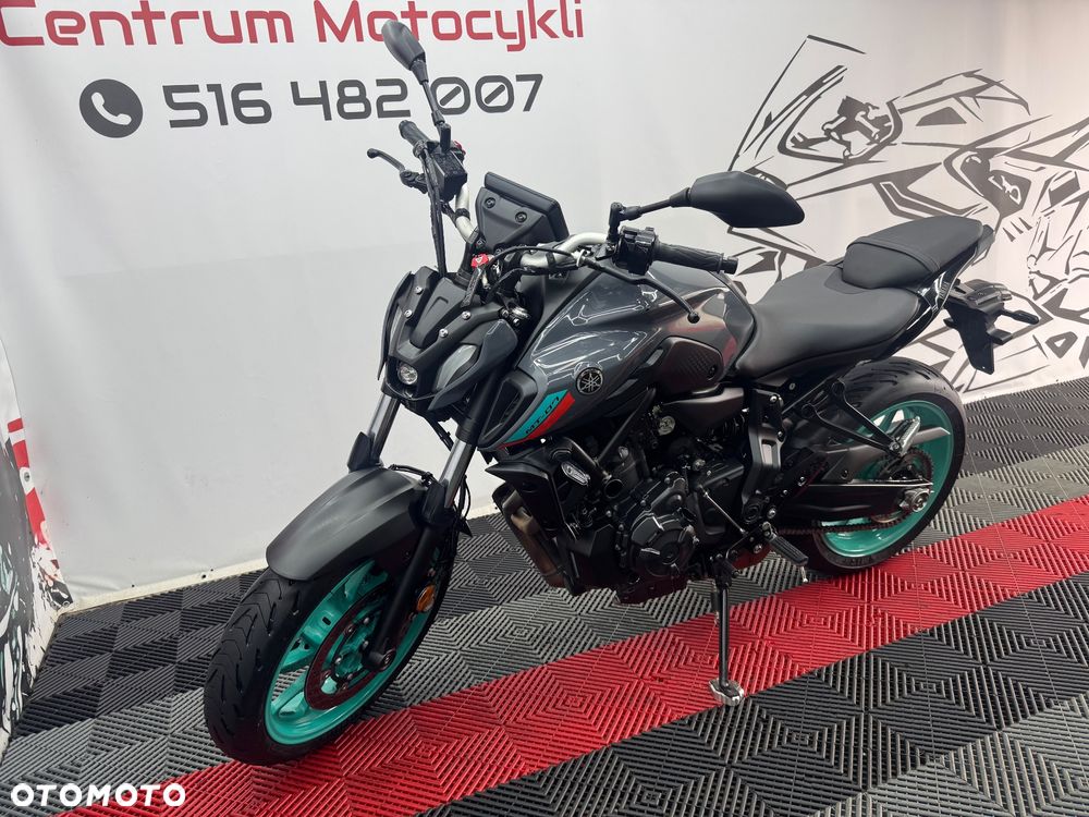 Yamaha MT - 7