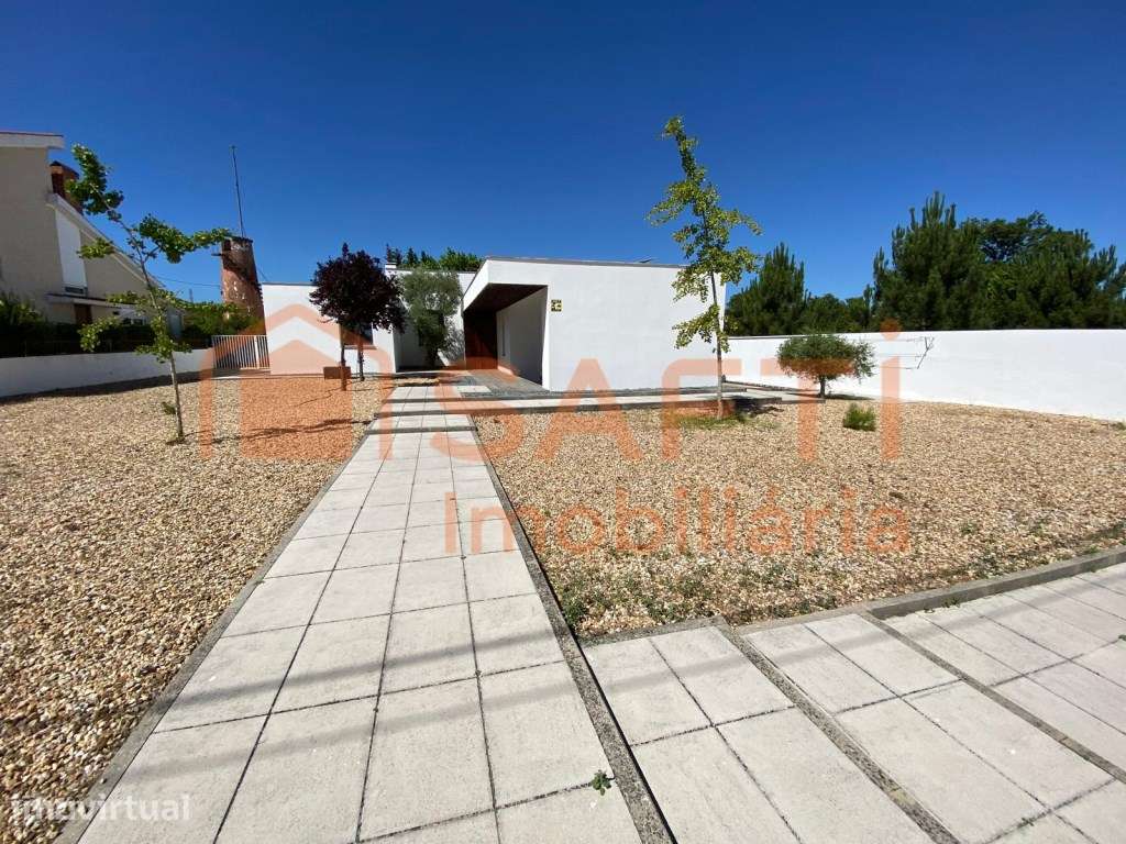 Moradia lindissima moderna térrea em Palmela, a menos de meia hora ... - Grande imagem: 2/38