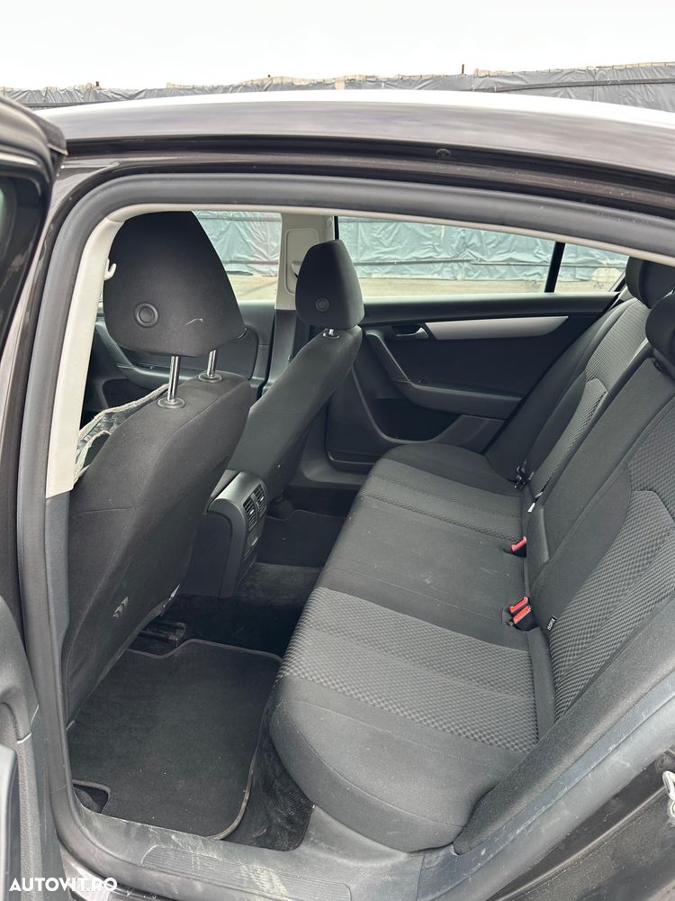 Volkswagen Passat 1.4 TSI Comfortline BlueMotion Technology - 8